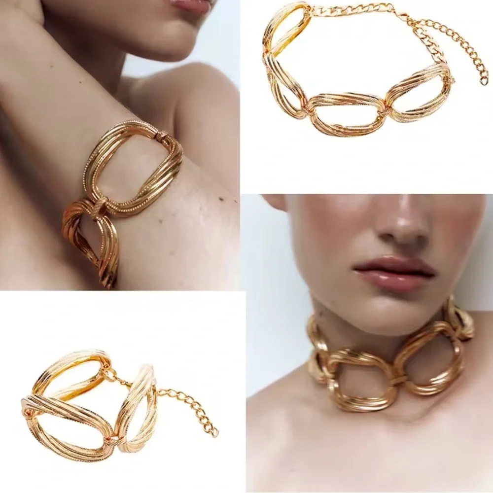 New! Zara Gold Chain necklaces - Picture 2 of 3